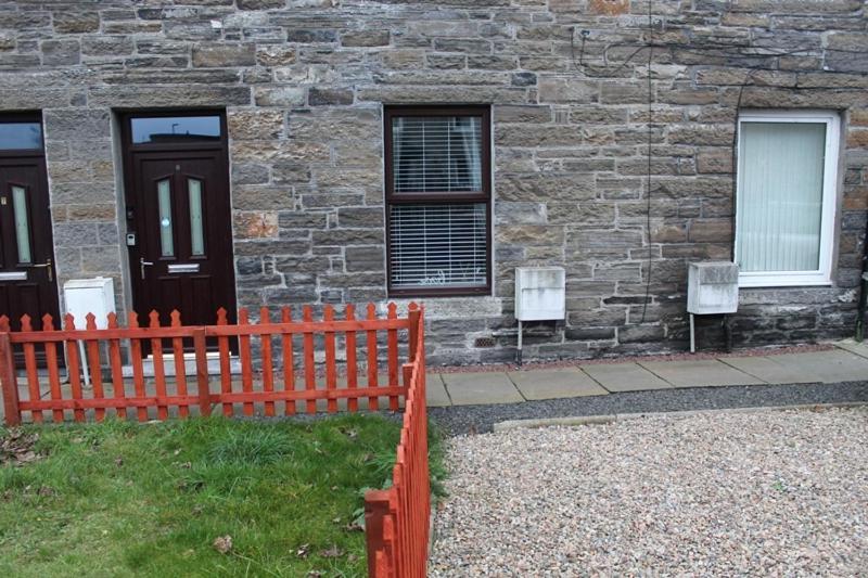 Newly Refurbished 2 Bedroom Flat On Nc500 Route Wick  Bagian luar foto